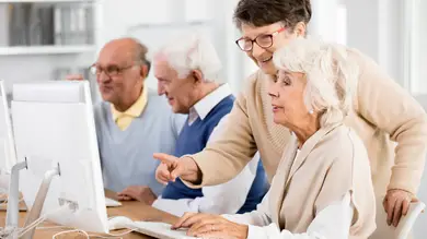 Fundación Telefónica y Supercuidadores unen fuerzas para capacitar digitalmente a personas mayores Fundación Telefónica y Supercuidadores unen fuerzas para capacitar digitalmente a personas mayores