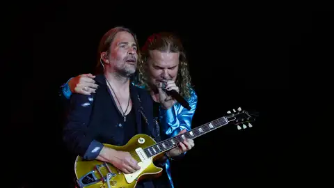 El cantante de la banda Maná, Fernando Olvera (d), junto al guitarrista Sergio Vallín El cantante de la banda Maná, Fernando Olvera (d), junto al guitarrista Sergio Vallín