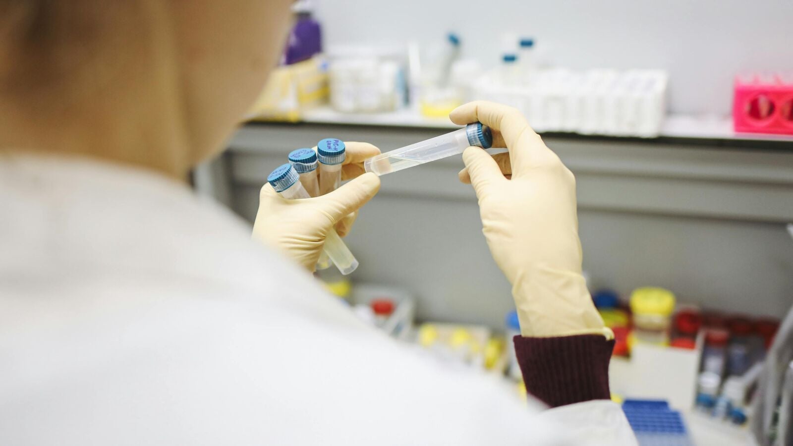 La prueba que deben hacer a los nacidos entre 1945 y 1975 sobre la hepatitis C