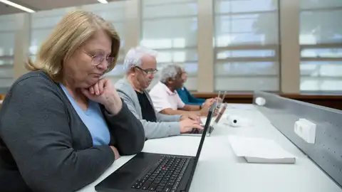 La educación continua para mayores: clave para un envejecimiento activo La educación continua para mayores: clave para un envejecimiento activo