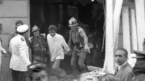 Atentado de ETA contra la cafetería Rolando de Madrid causó 13 muertos Atentado de ETA contra la cafetería Rolando de Madrid causó 13 muertos