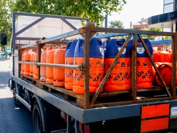 Cami&oacute;n de bombonas de butano