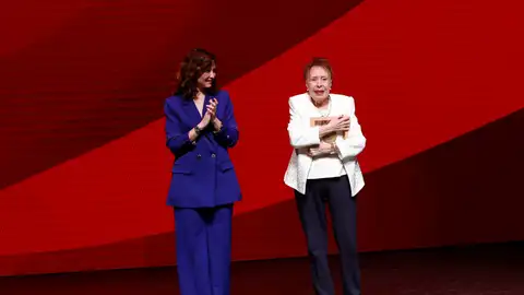 La presidenta de la Comunidad de Madrid, Isabel Díaz Ayuso y la actriz Gema Cuervo La presidenta de la Comunidad de Madrid, Isabel Díaz Ayuso y la actriz Gema Cuervo