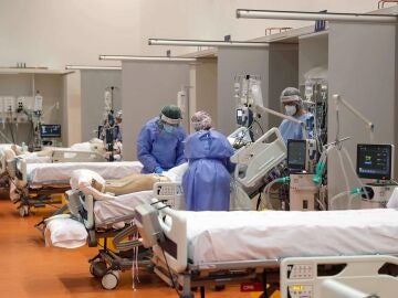 UCI con enfermos de Covid-19