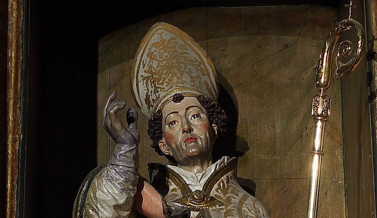 Capilla de San Froil&aacute;n, Catedral de Santa Mar&iacute;a de Lugo. Escultura en madera policromada de Francisco de Moure.