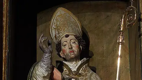 Capilla de San Froilán, Catedral de Santa María de Lugo. Escultura en madera policromada de Francisco de Moure. Capilla de San Froilán, Catedral de Santa María de Lugo. Escultura en madera policromada de Francisco de Moure.