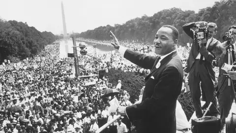 Martin Luther King en uno de sus discursos más emblemáticos Martin Luther King en uno de sus discursos más emblemáticos