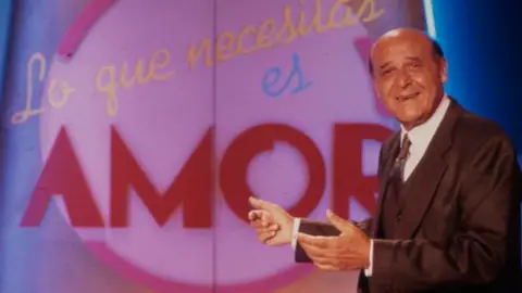 Jesús Puente en Lo que necesitas es amor Jesús Puente en Lo que necesitas es amor