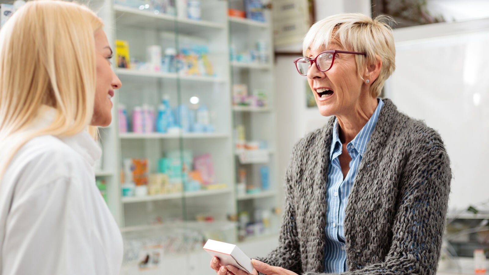 La mitad de las mujeres de entre 45 y 65 años consulta en las farmacias sobre síntomas relacionados con la menopausia