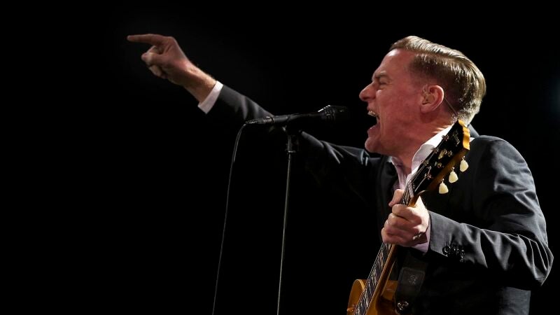 Bryan Adams inicia mañana en Barcelona su gira española So Happy It Hurts