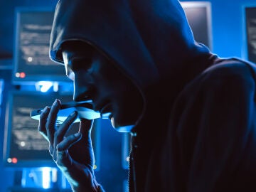 Estafa en la que suplantan tu voz mediante Inteligencia Artificial