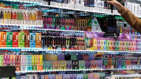 Productos para vapear en un comercio Productos para vapear en un comercio