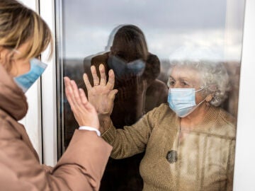 Aislamiento personas mayores por coronavirus en las residencias