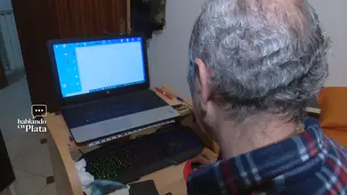 Al 48,1% de los mayores de 65 años les han obligado a pedir cita por internet y no saben cómo hacerlo Al 48,1% de los mayores de 65 años les han obligado a pedir cita por internet y no saben cómo hacerlo