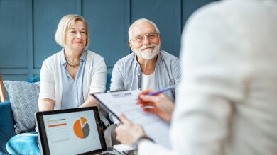 Benidorm abre una oficina para ayudar a las personas mayores a realizar sus trámites digitales