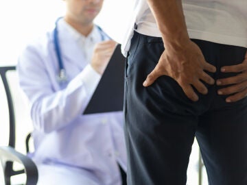 Paciente con dolor anal acudiendo al m&eacute;dico