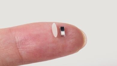 Un marcapasos más pequeño que un grano de arroz, de uso temporal y autodegradable