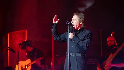 El cantante Raphael El cantante Raphael
