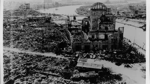 La Cúpula de la Bomba Atómica en Hiroshima La Cúpula de la Bomba Atómica en Hiroshima