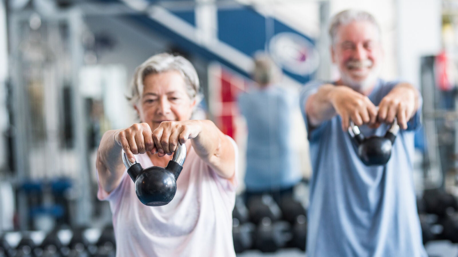 La actividad física y una dieta ajustada son las mejores herramientas contra la sarcopenia y la pérdida muscular