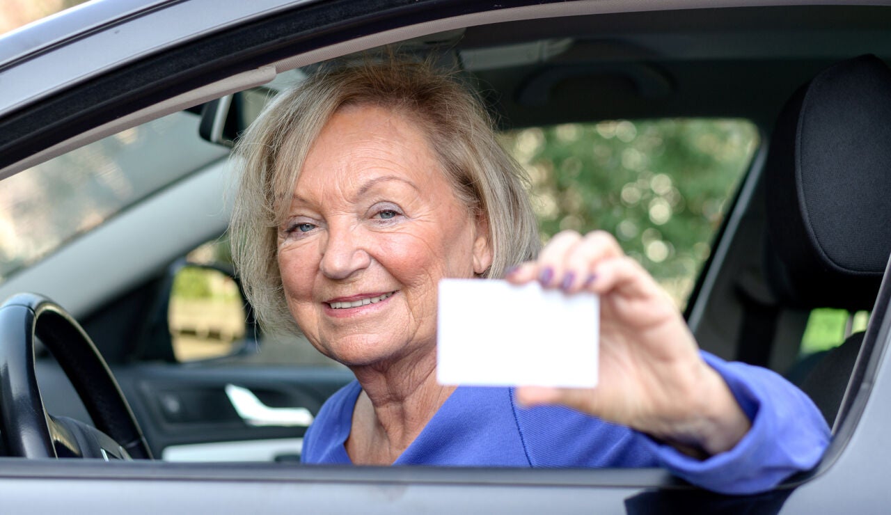 Nuevo Carn&eacute; Senior de Madrid para mayores de 55 a&ntilde;os