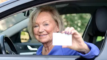 Nuevo Carné Senior de Madrid para mayores de 55 años Nuevo Carné Senior de Madrid para mayores de 55 años
