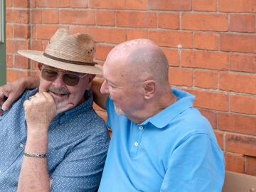 Pareja mayor homosexual