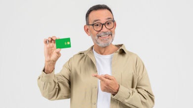 Estas son algunas tarjetas y descuentos que puedes solicitar si tienes más de 65 años