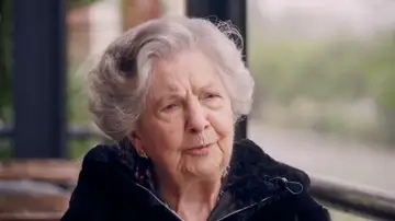 La Abuela de Dragones abre fuego en el primer capítulo de ¡Señora! con Sindy Takanashi La Abuela de Dragones abre fuego en el primer capítulo de ¡Señora! con Sindy Takanashi