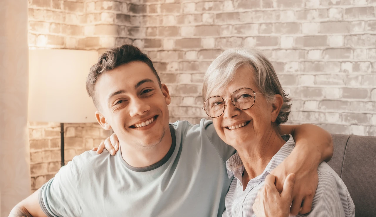 Una abuela y su nieto