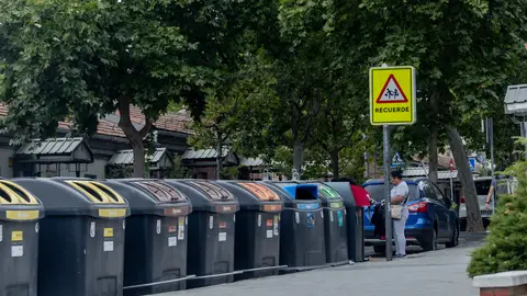 Contenedores de basuras Contenedores de basuras