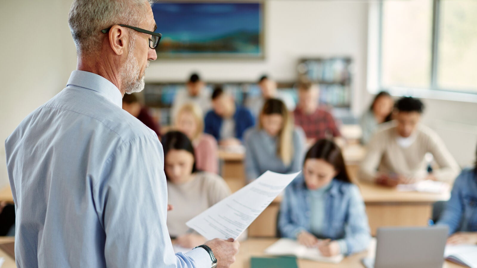 Madrid financiará desde el próximo curso la jubilación parcial de docentes de la concertada con contratos relevo