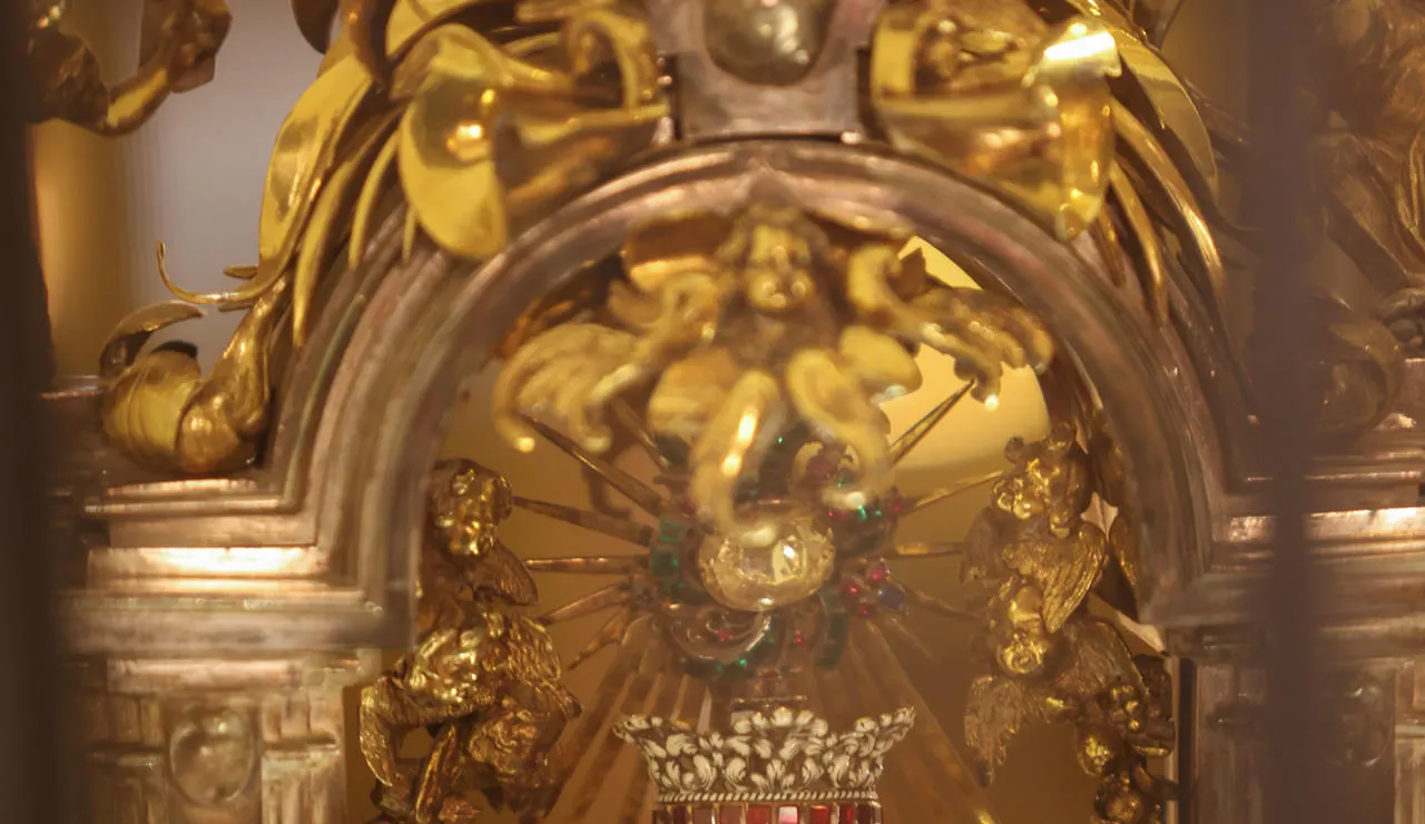 Sepulcro de Santa Teresa de Jesús