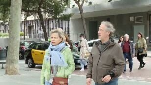 Los padres cada vez ayudan m&aacute;s econ&oacute;micamente a sus hijos