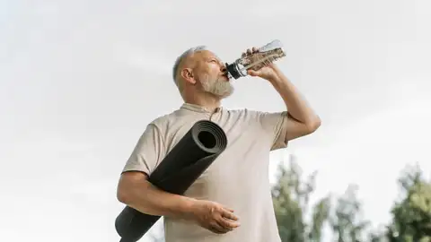 Mantener una buena hidratación Mantener una buena hidratación