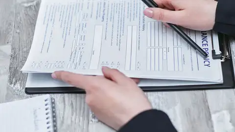 Los seguros de viaje también discriminan por edad, mayores de 70 años denuncian exclusiones y sobrecostes Los seguros de viaje también discriminan por edad, mayores de 70 años denuncian exclusiones y sobrecostes