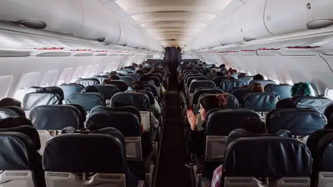 ¿Qué derechos tienes si cancelan tu vuelo? Estas son las opciones que debe ofrecerte la aerolínea ¿Qué derechos tienes si cancelan tu vuelo? Estas son las opciones que debe ofrecerte la aerolínea