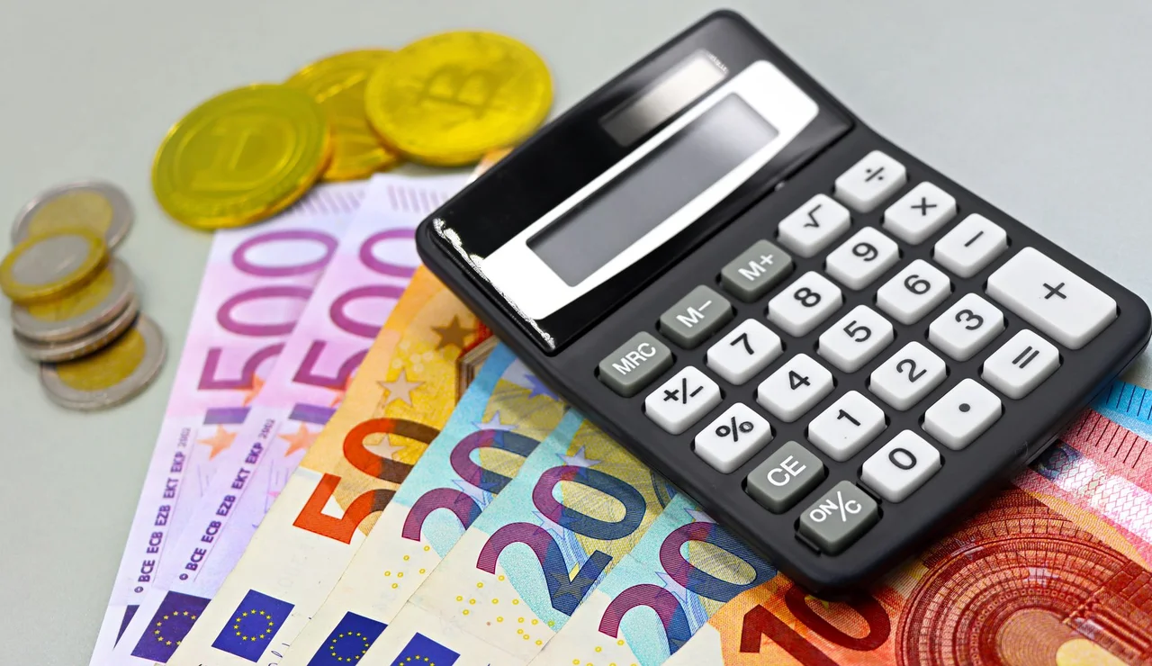 Francia estudia limitar la revalorización de las pensiones más altas en 2027