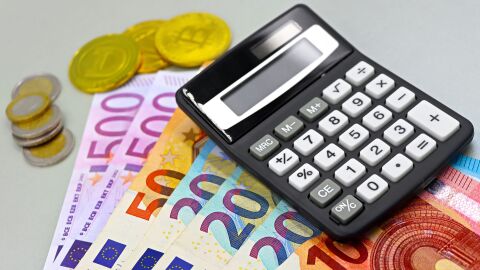 Francia estudia limitar la revalorizaci&oacute;n de las pensiones m&aacute;s altas en 2027