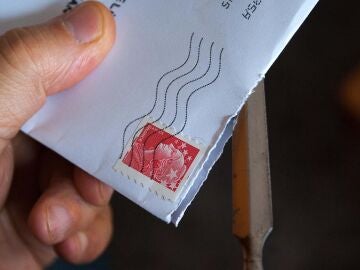 Notificaci&oacute;n por correo postal