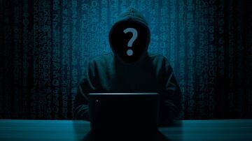 La Polic&iacute;a Nacional alerta de una estafa en WhatsApp basada en fotos que se abren una sola vez