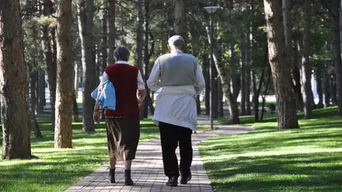 Casi 100.000 jubilados anticipados con más de 40 años cotizados reciben un complemento en su pensión Casi 100.000 jubilados anticipados con más de 40 años cotizados reciben un complemento en su pensión